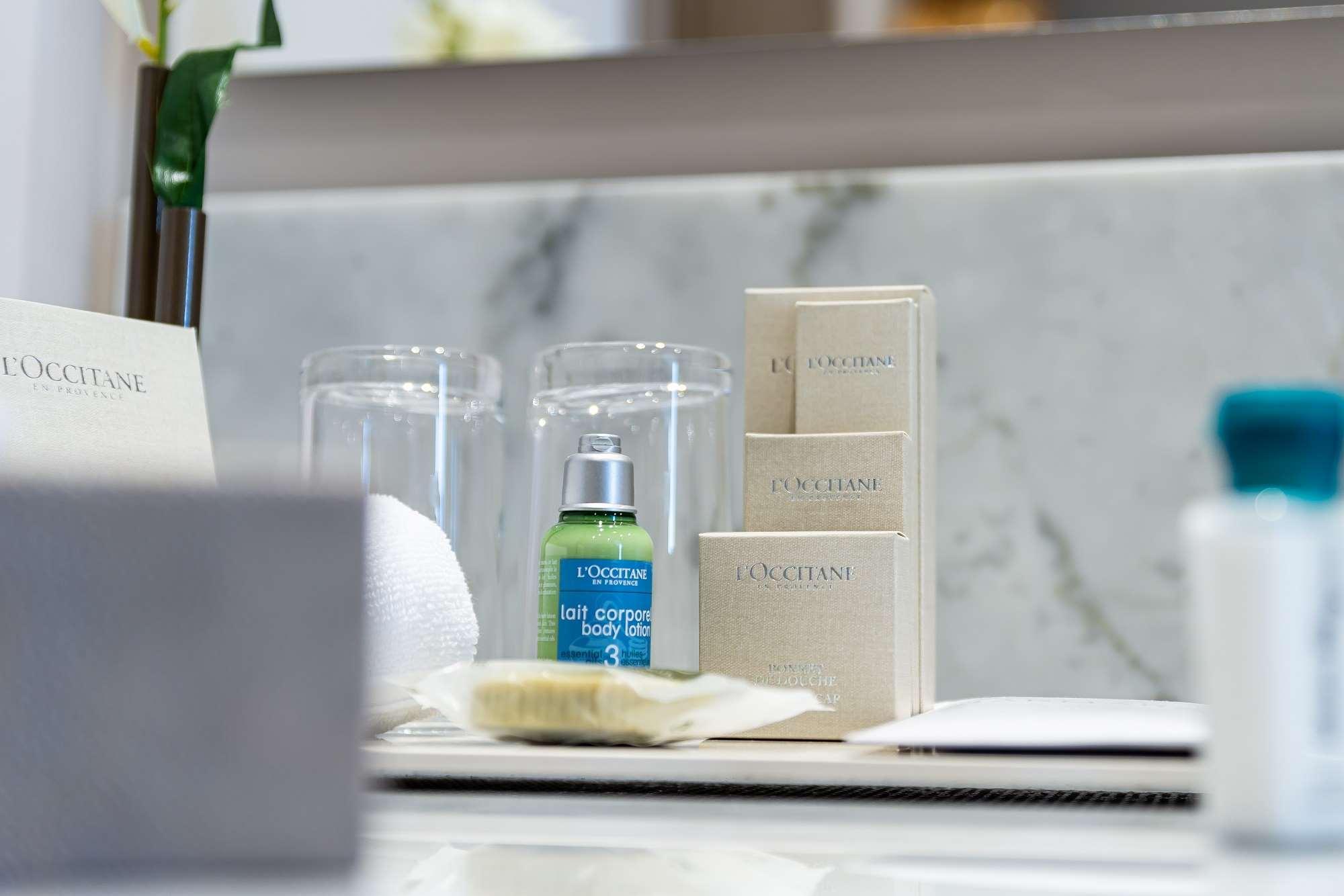 Hotel York Luxury Suites Medellin By Preferred Εξωτερικό φωτογραφία L'OCCITANE amenities