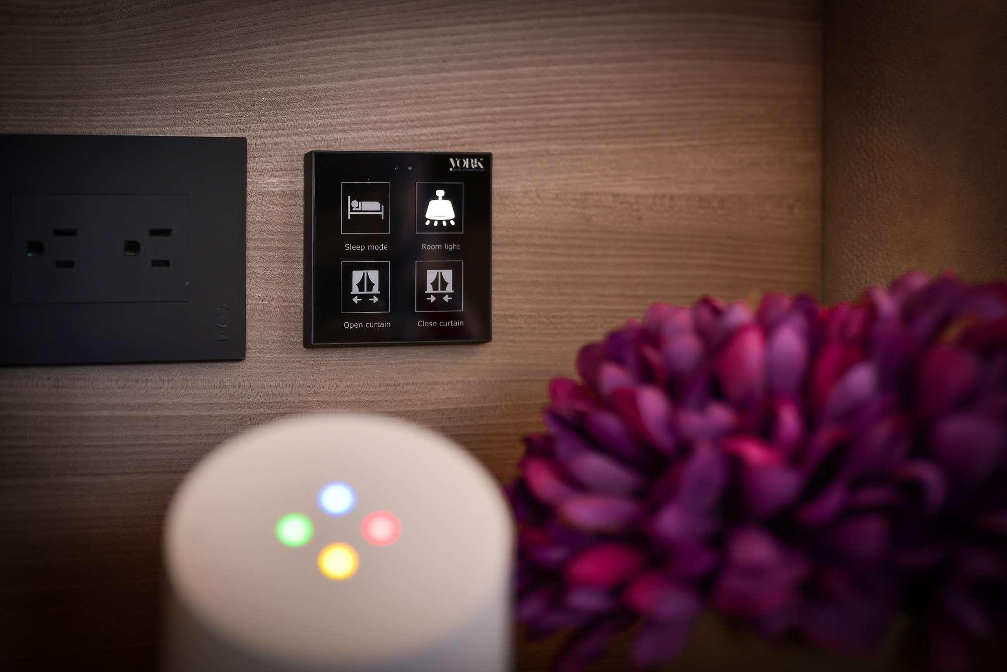 Hotel York Luxury Suites Medellin By Preferred Εξωτερικό φωτογραφία Smart home automation